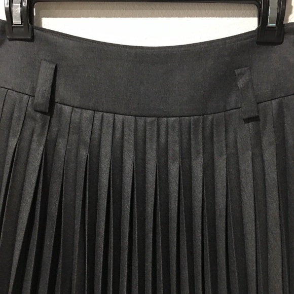 Celine Pleated Knee Length Skirk size 36 - Picture 3 of 8